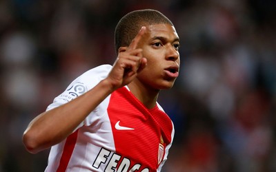 IM电竞快讯-伊萨克鱼跃冲顶霸气十足